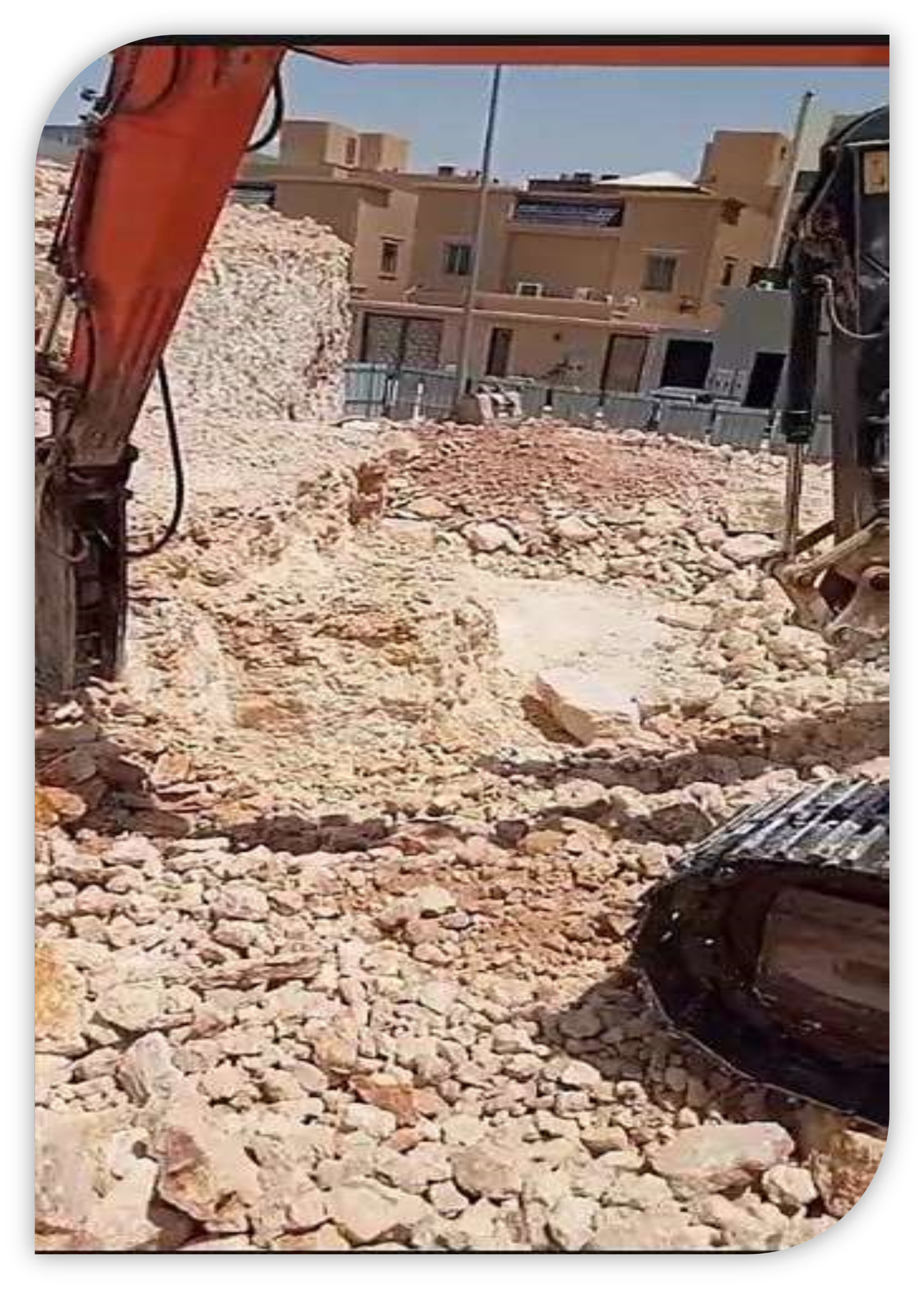 حفر وتجهيز مسار خطوط أنابيب مياه الشرب وتمديد الشبكات بالرياض